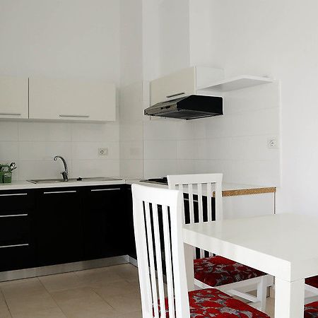 סרנדה Bougainville Bay Apartments מראה חיצוני תמונה