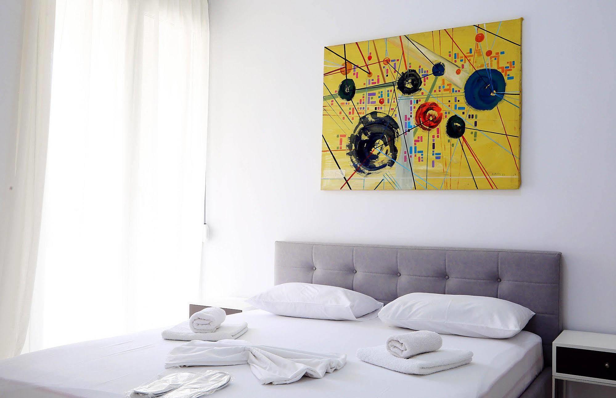 סרנדה Bougainville Bay Apartments מראה חיצוני תמונה